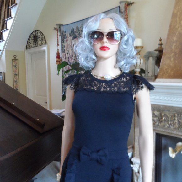 Red Valentino Black Front Ruffle A-Line Dress w/Lace Detail Size 2 - Picture 5 of 14